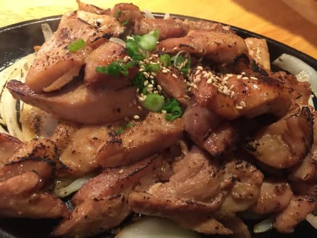 BBQ Chicken (바비큐 치킨).