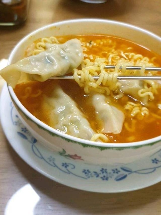 Mandu Ramen.